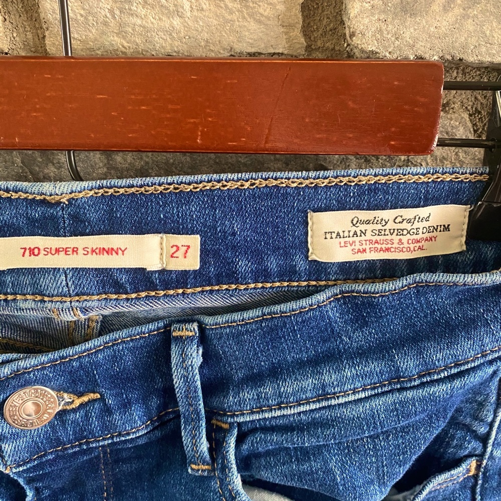 Levi 710 Super Skinny